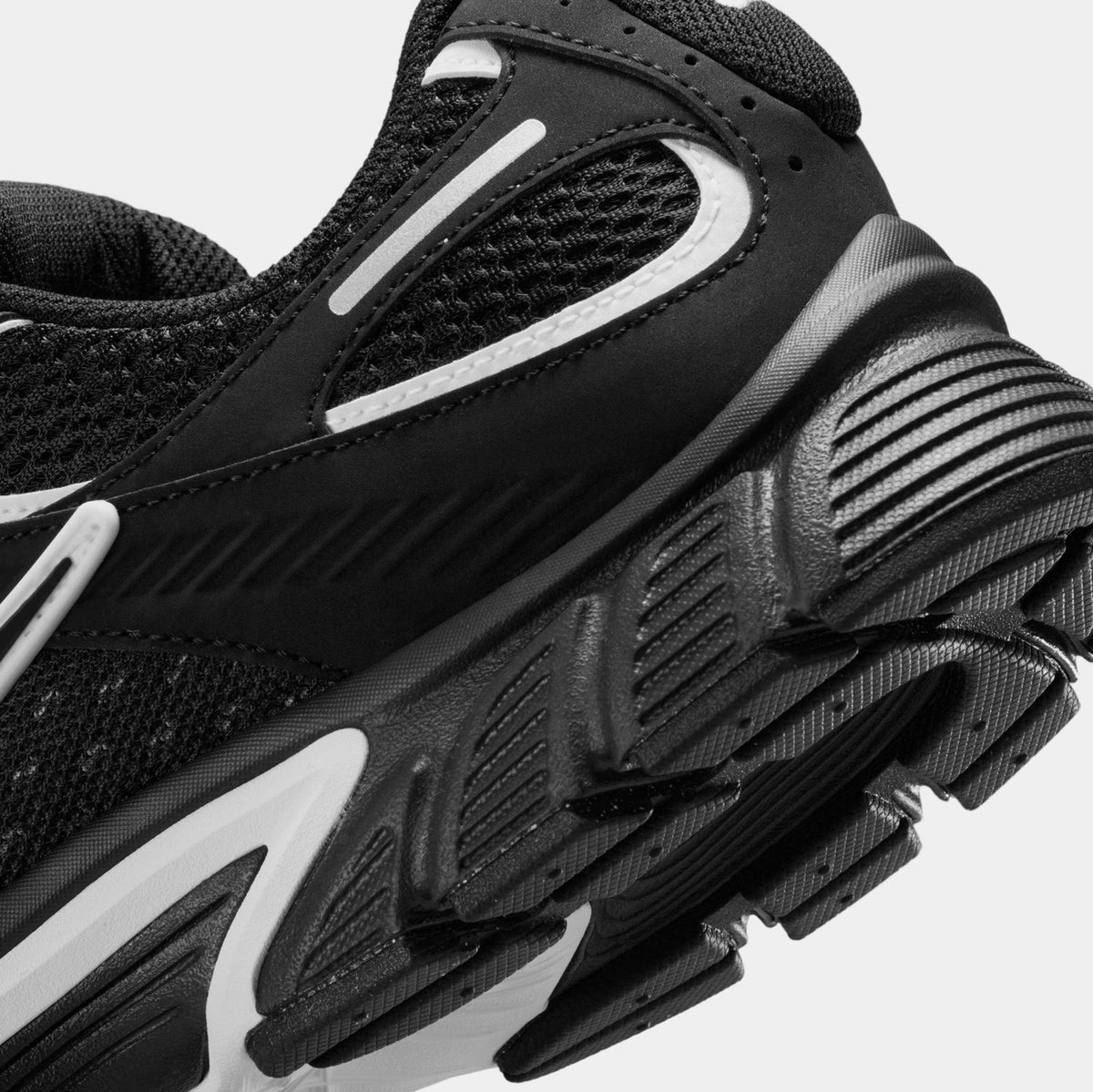 V5 RNR Mens Running Shoes (Black/White) - sneakers - view 6
